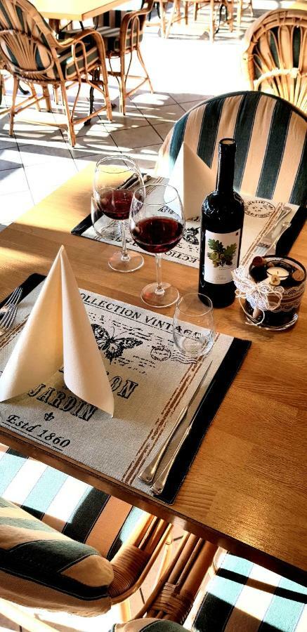 Soyhières Le Cavalier酒店 外观 照片